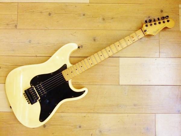 Eシリアル Fender Japan Stratocaster ハムバッカー Fender Japan SF