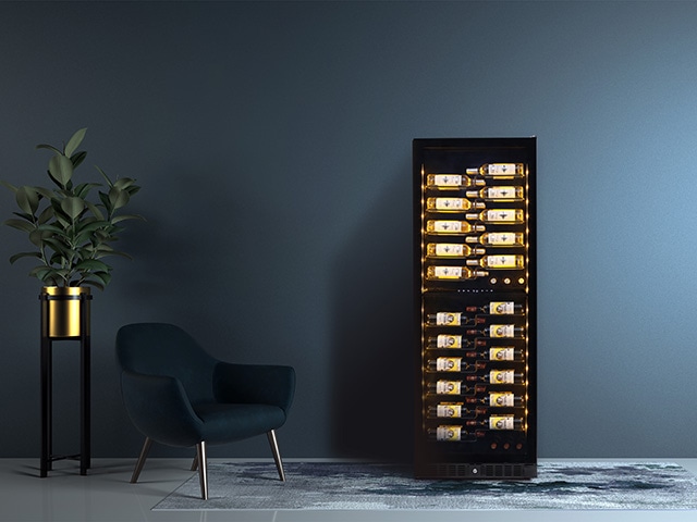 ワインボトルを魅せるワインセラー ファンヴィーノブリリアント 131本