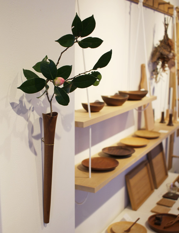 掛花入 / 木の小物、木工作家の手仕事[ 家具工房 UNOKA ]