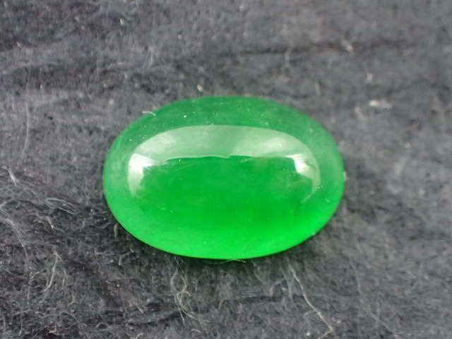 最高品質天然ジェイダイド ひすい ろうかん ミャンマー産 ｜石の販売