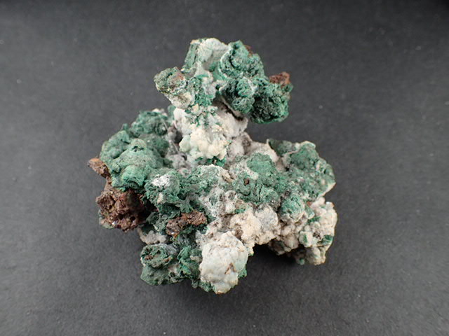 コニカルコ石(Conichalcite) ｜石の販売専門店【vec stone club】