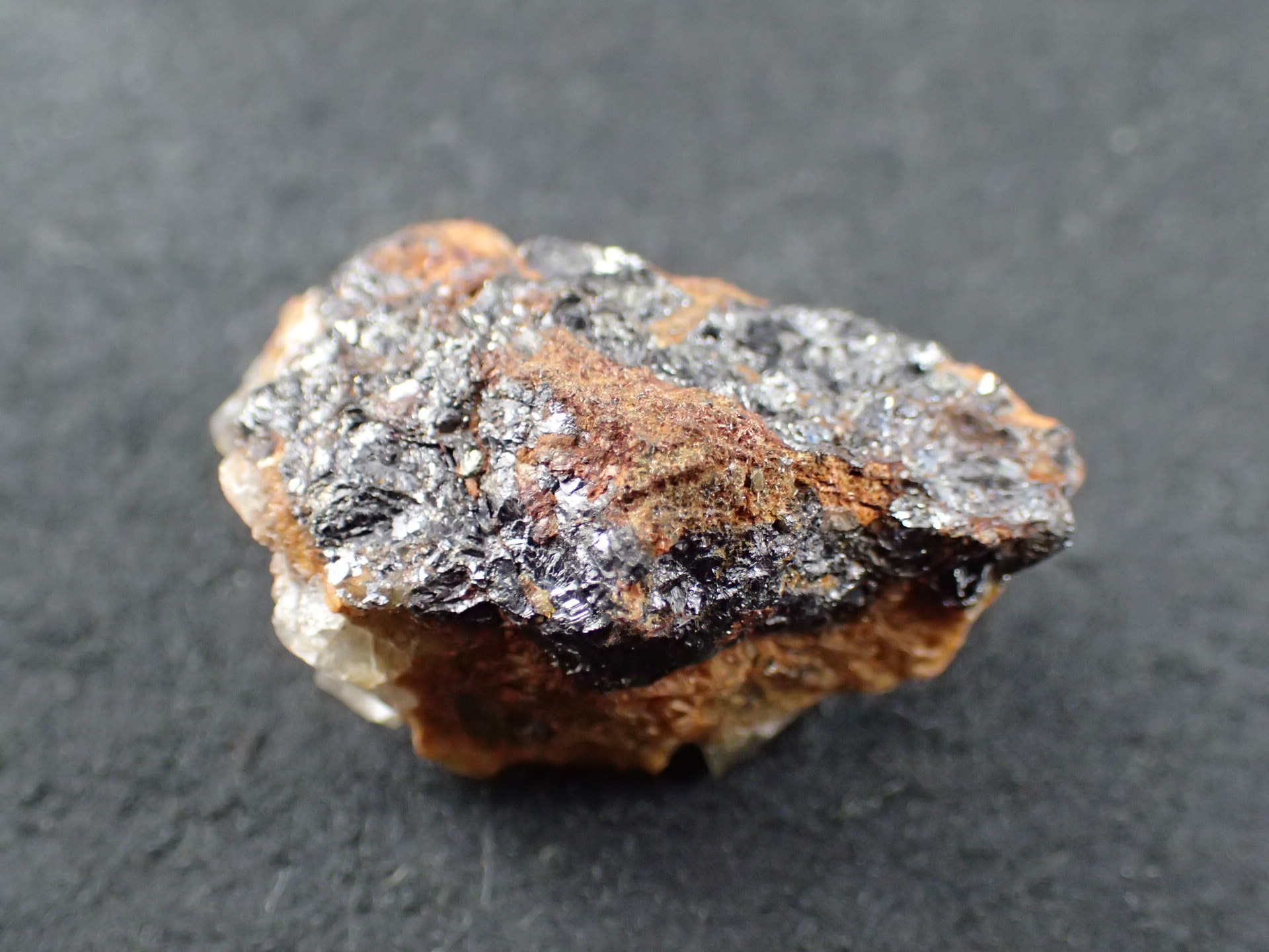 最高品質ラドラム鉄鉱（結晶）(Ludlamit) Mine Huanuni, Dept, Oruro