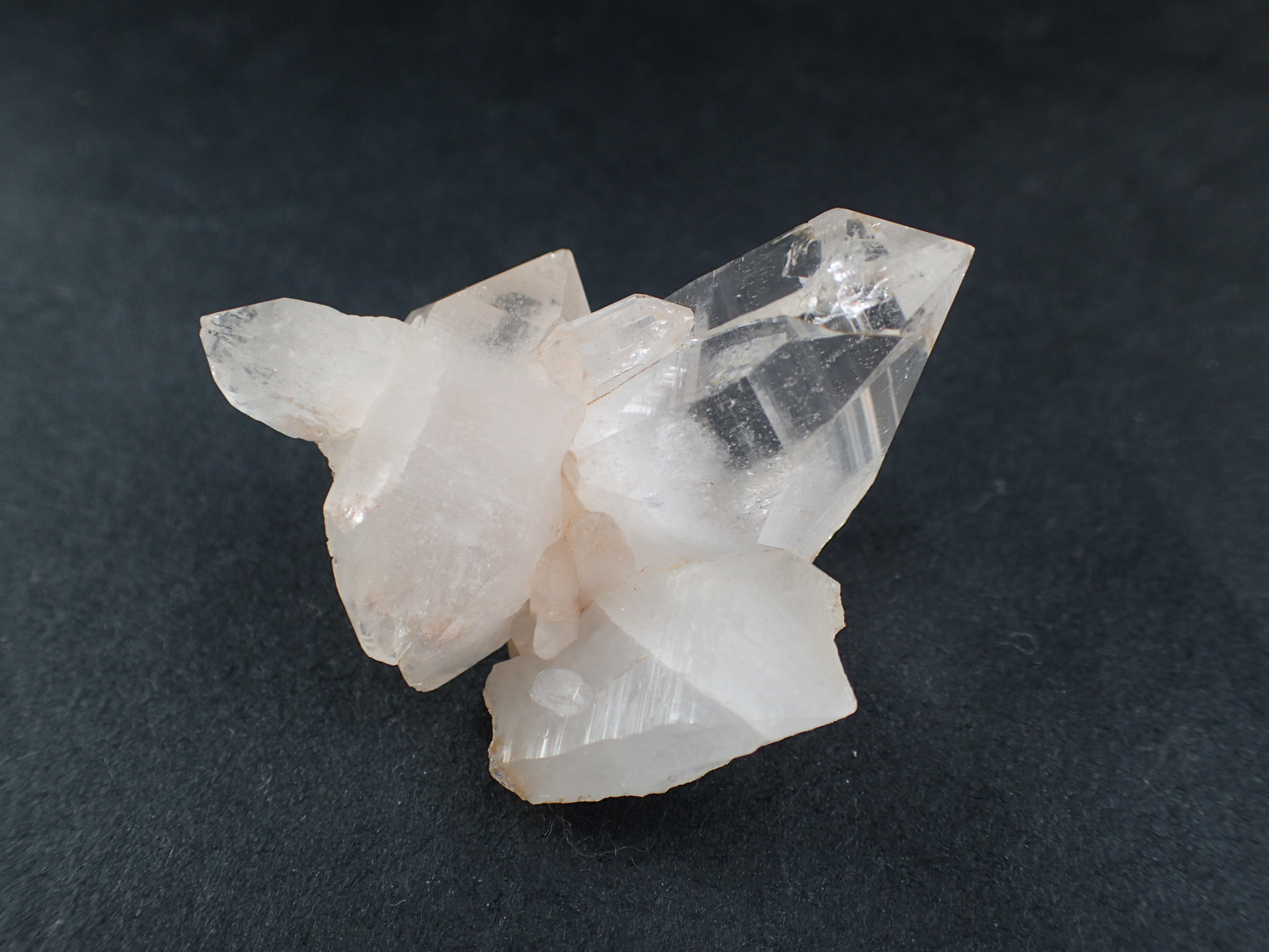 最高品質マニカラン水晶クラスター(Quartz) インド・ヒマラヤ（パール