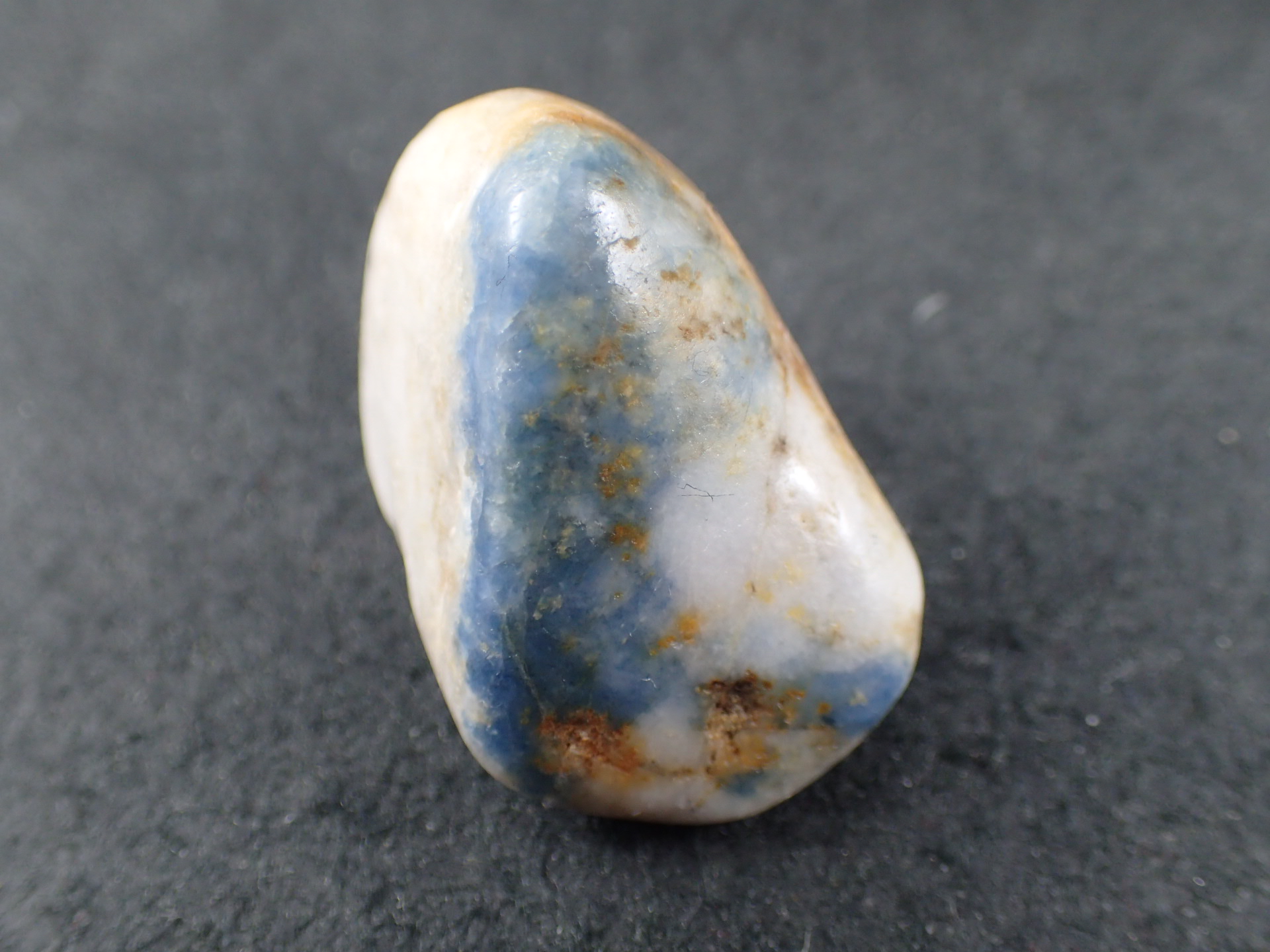 白地に青色］ 入りコン沢翡翠11g ヒスイ 翡翠 糸魚川 白地に青色