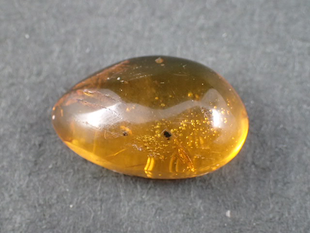 最最高品質天然琥珀（こはく）Amber 自由カット マダガスカル産 ｜石の