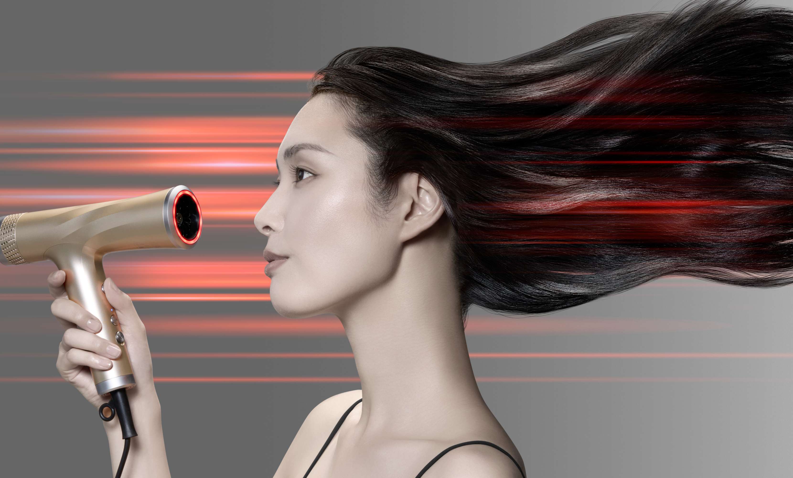 上がる”ドライヤー「リフトドライヤー」美の土台頭皮から整え、顔印象