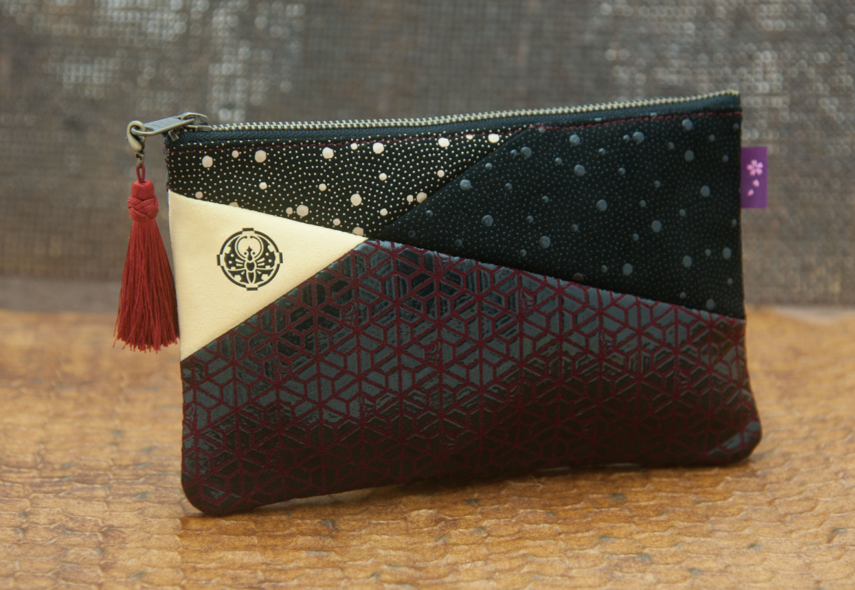 印伝の山本 × 刀剣乱舞-ONLINE- 甲州印伝ポーチ 大包平・鶯丸