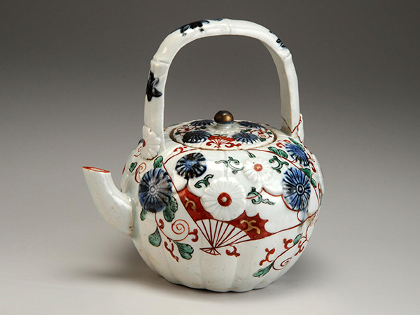 盛期の伊万里 江戸中期 斬新 今でも素晴らしいデザイン 、陶質、呉須の