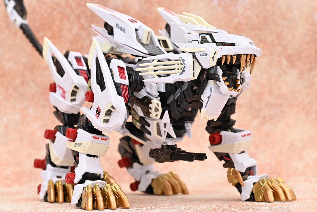 超合金 ZOIDS ゾイド ライガーゼロ