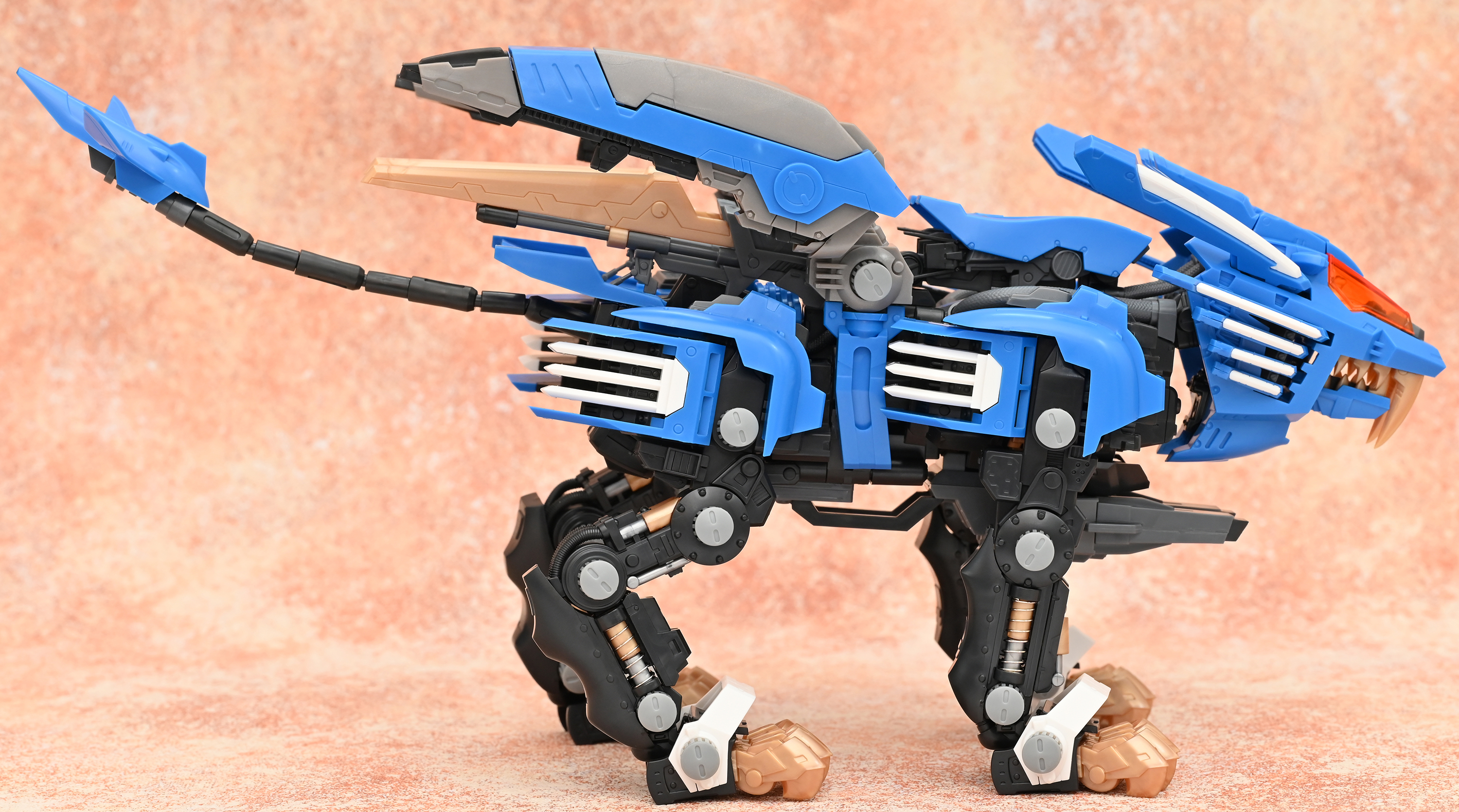 コトブキヤ HMM ブレードライガー AB 全塗装 完成品 ゾイド 製作代行