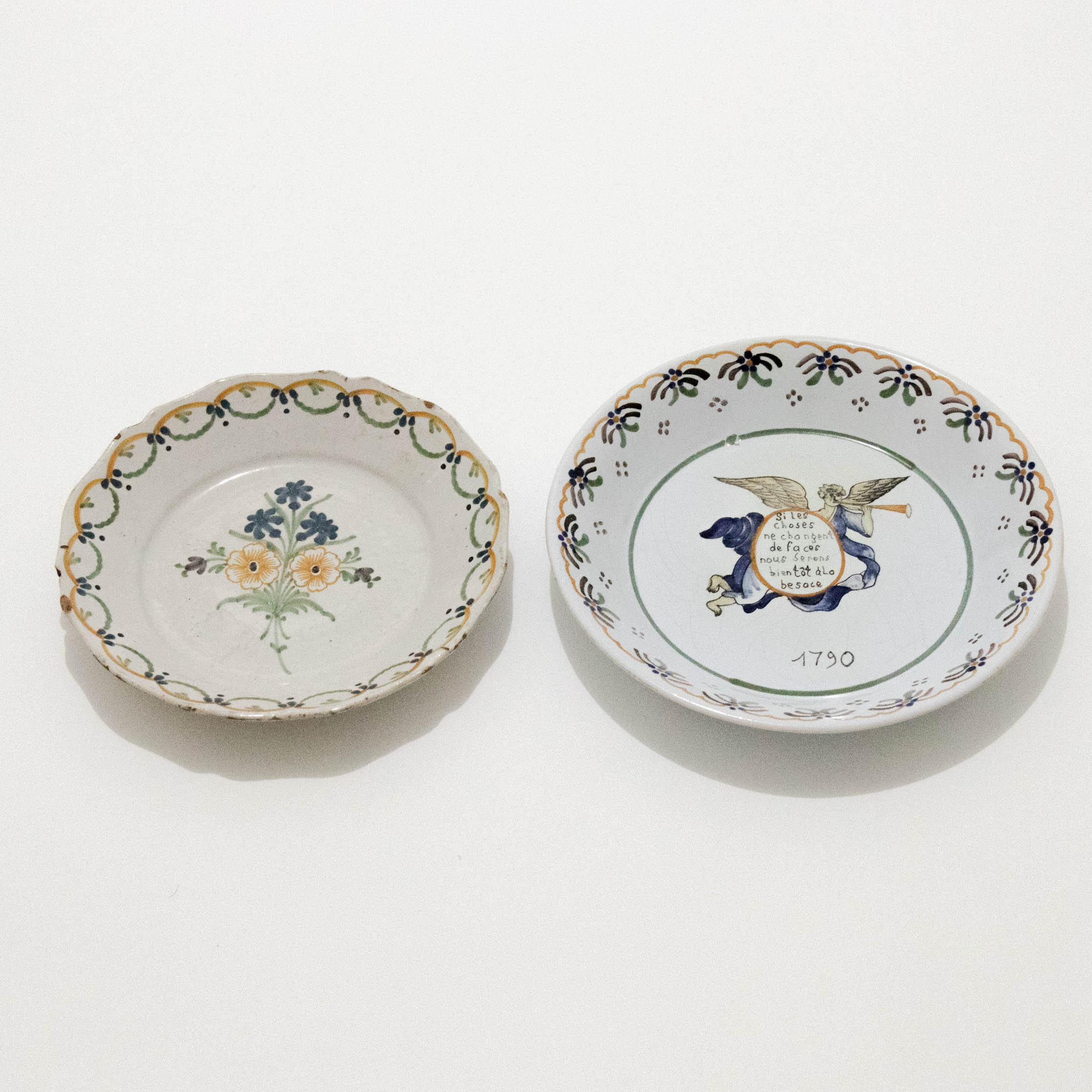 ムスティエ 不思議な柄の絵皿 ムスティエ 不思議な柄の絵皿 ムスティエ