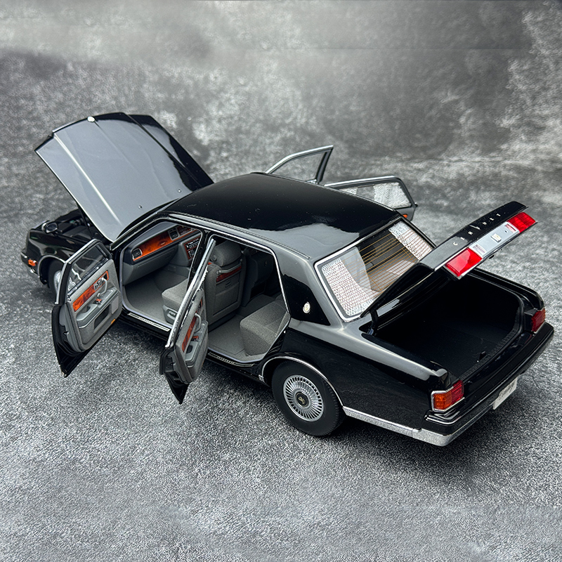 LCD 1:18 TOYOTA センチュリー 合金製 フルオープンカーモデルカー LCD