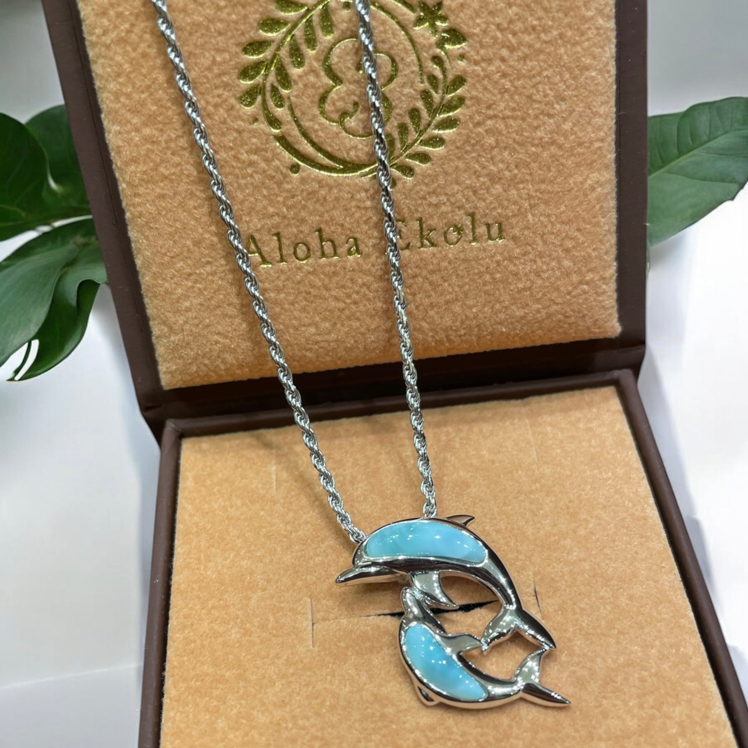 ◇大人気ラリマー贅沢使用◇カリブ海の宝石◇愛と平和の象徴◇三大