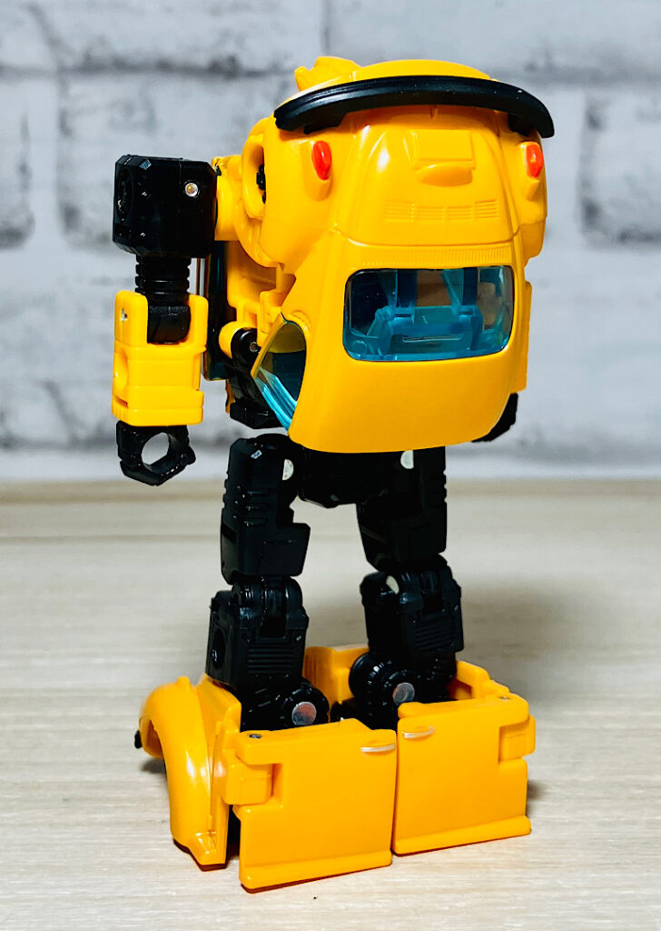 トランスフォーマーWFCトリロジー WFC-09バンブルビー ほかレビュー
