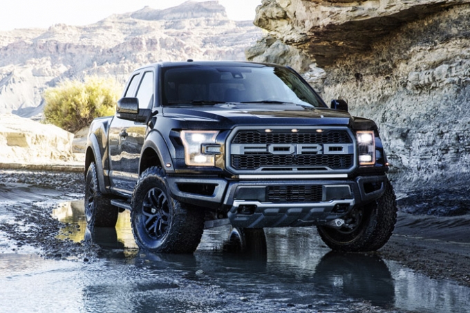 2017 フォードF150 ラプター (FORD F150 RAPTOR) | アメ車と逆輸入車の