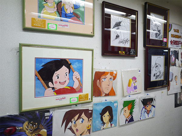 ドラえもん」劇場版アニメ背景画付きセル画額縁入り