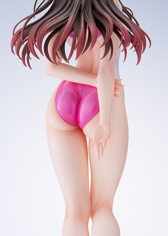 彼女、お借りします」水原千鶴が競泳水着姿でフィギュア化！ 美しい