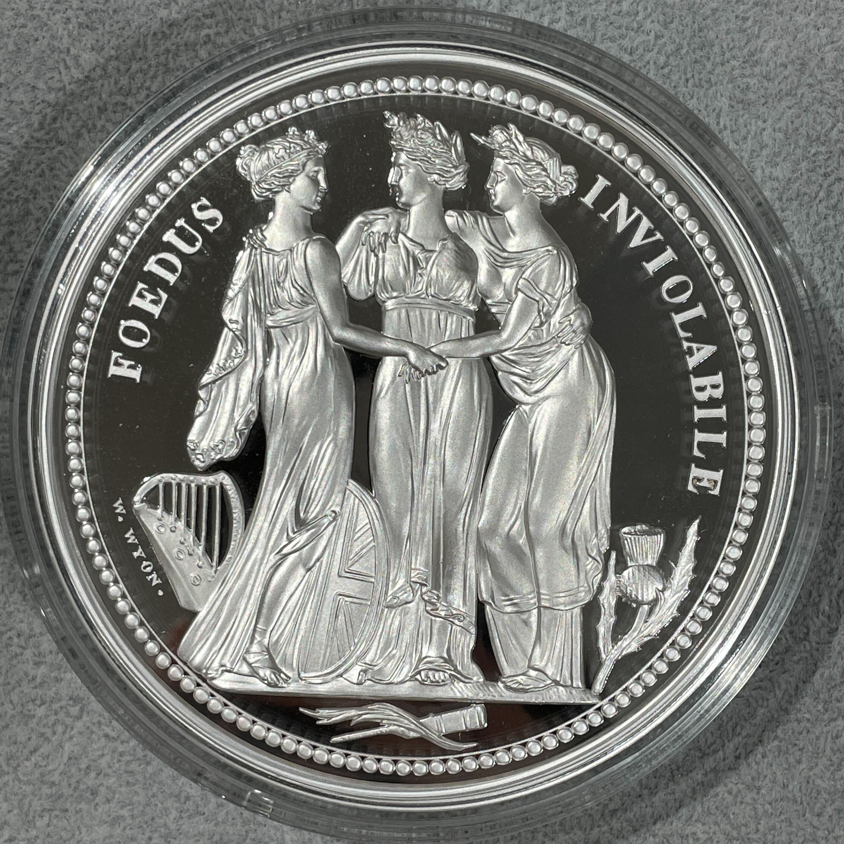 2020年 オルダニー スリーグレイセス 1キロ銀貨 プルーフ 未鑑定 #100