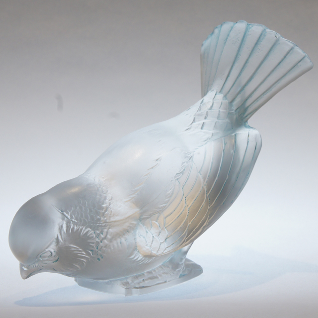 ルネ・ラリック「ペーパーウェイト 勇ましいスズメ」《アンティック