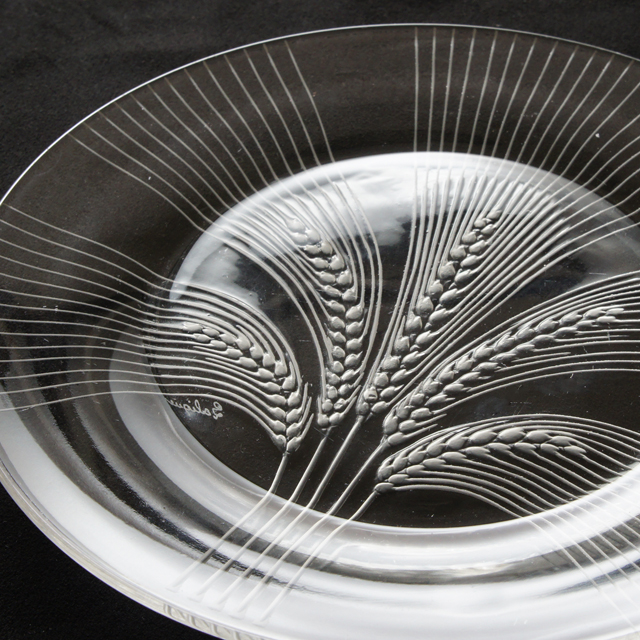 ルネ・ラリック「皿 ヴェルヌイユ 直径19.5cm」《アンティックかとう》