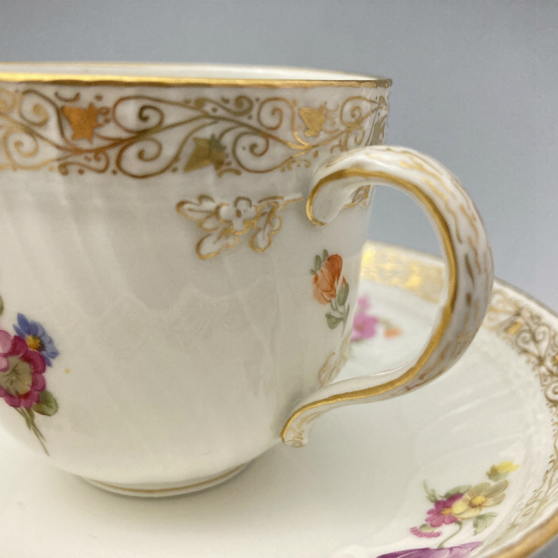 KPM ベルリン「KPM窯 花文様 コーヒーカップ&ソーサー ③