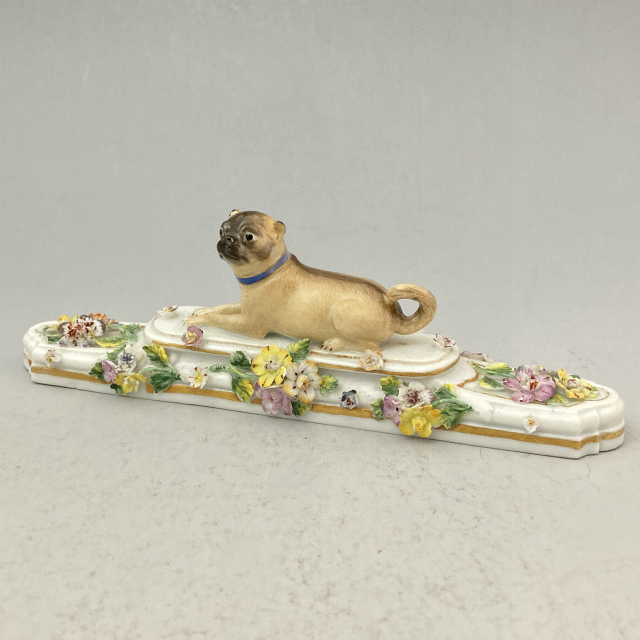 マイセン「ペーパーウェイト「パグ」」《アンティックかとう》