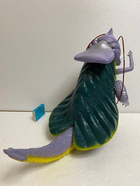 ディーラー限定 岩谷産業 インタック ゴキブリ怪獣ゴキドン ソフビ