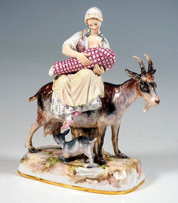 山羊に乗った仕立て屋夫婦 磁器人形 一対