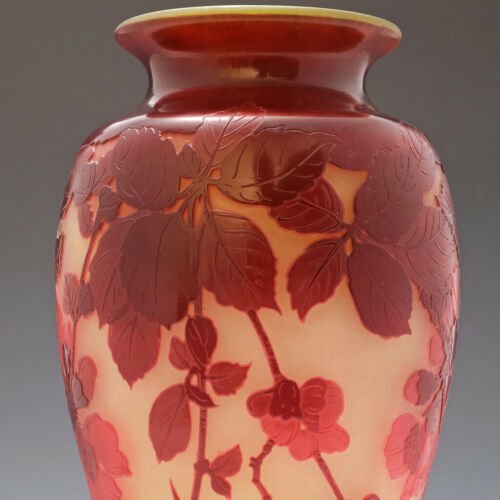 エミール・ガレ ケシの花の花瓶 1900年頃 – アンティークテーブル