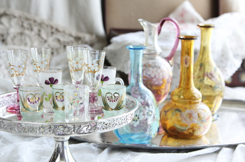 エナメル彩の鈴蘭 リキュールカラフェ タンカードグラス フランス