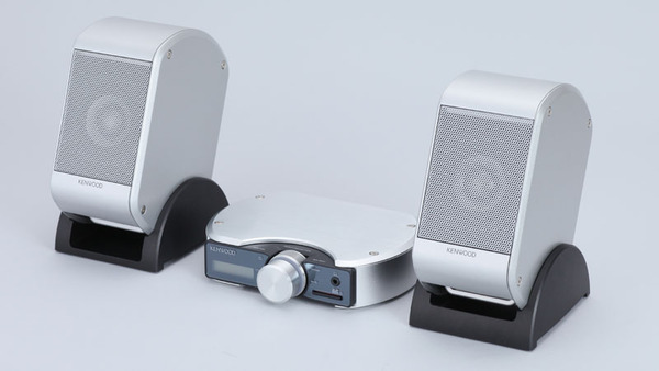 ASCII.jp：机上で使えるオーディオアンプ「Prodino CORE-A55」を試す (1/3)