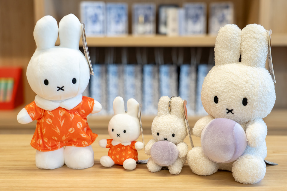 大阪 関西 万博 オランダ館 限定 ミッフィー ぬいぐるみ 大阪・関西