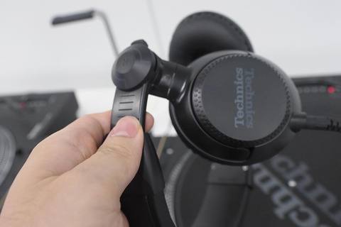 Technicsの定番DJヘッドフォン刷新「EAH-DJ1200」。ケーブル着脱対応