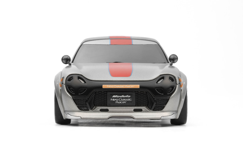 ホンダアクセス、京商とコラボした「ネオクラシックレーサー」モデルの