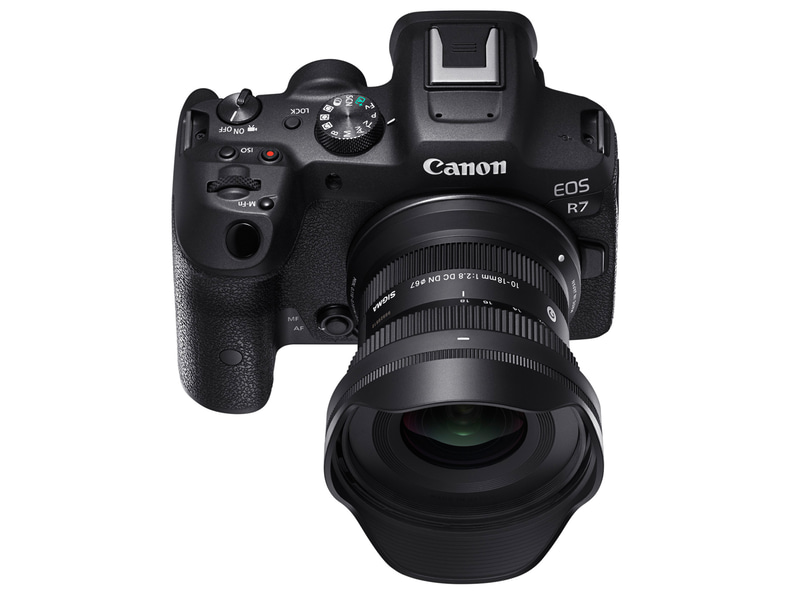 シグマ、小型軽量のAPS-C超広角ズーム「10-18mm F2.8 DC DN」にRF