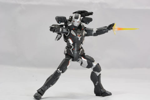 魂レビュー】アイアンマンとは一味違う重武装！ 「S.H.Figuarts ウォー