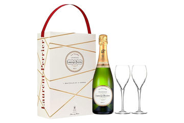 Amazon、ウイスキー「山崎2024」とロゼシャンパンのセットを発売