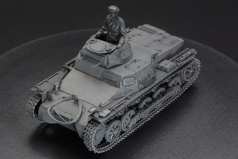戦車 プラモデル完成品 1/35 スケール 1/35 ドイツⅠ号戦車B型: スケール