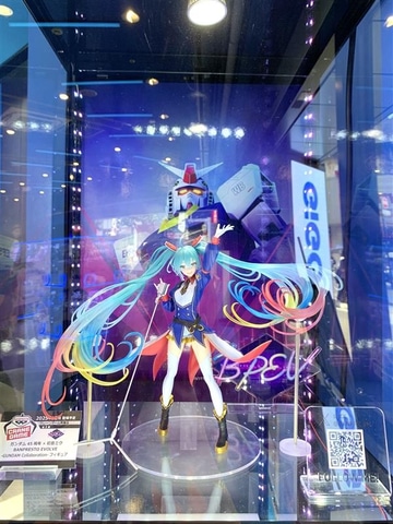 GUNDAM × MIKU ガンダム×初音ミク全4種コンプ