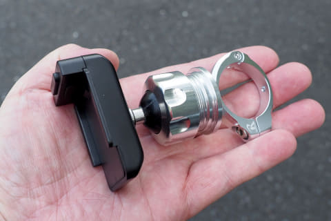 パナソニックのポータブルカーナビ「Gorilla」をe-bikeに装着!! そして