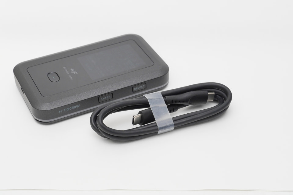 eSIM対応や多彩なモードが魅力、富士ソフトの5G対応モバイルルーター