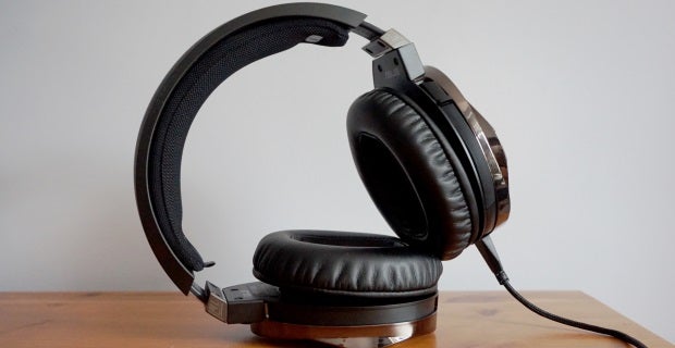 Asus ROG Strix Fusion 500 review | Rock Paper Shotgun