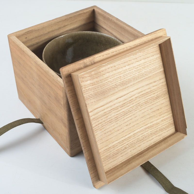 GEZ799コレクター所蔵品時代 U719. 時代茶道具 堀出 唐津茶碗 箱付属