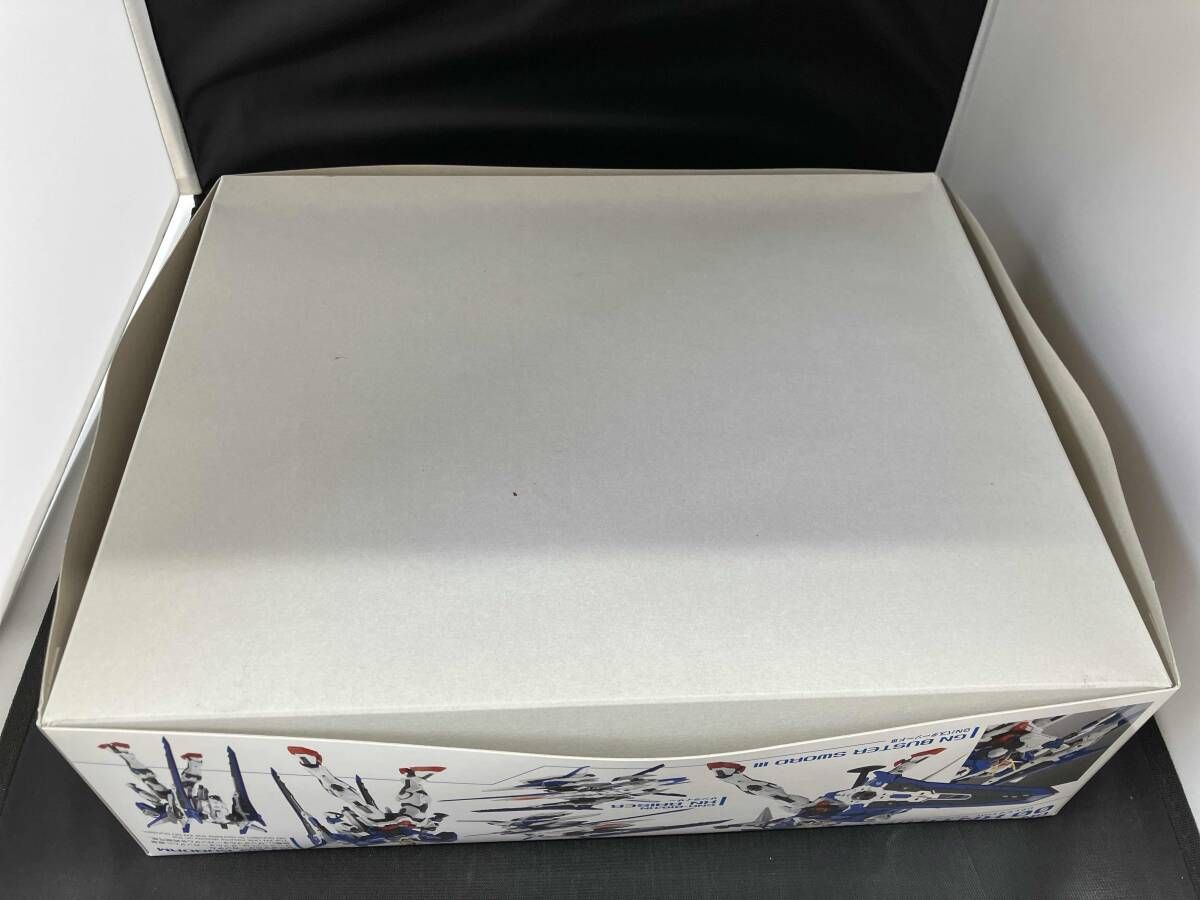 箱傷み有り プラモデル バンダイ 1/100 GN-0000+GNR-010/XN ダブルオｰ