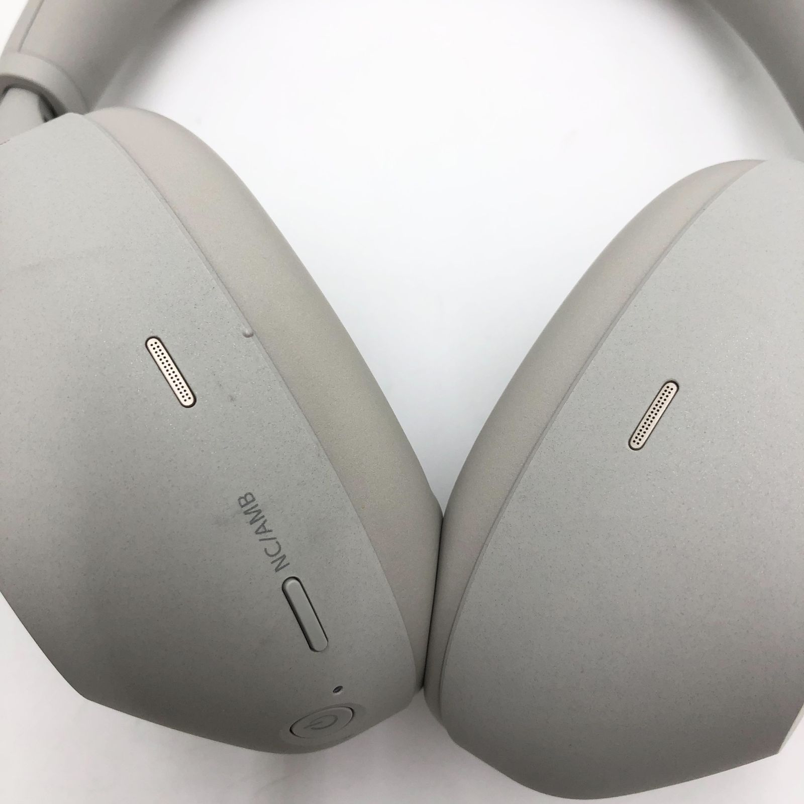 ソニー(SONY)WH-1000XM6 プラチナシルバー:ワイヤレスヘッドホン 世界