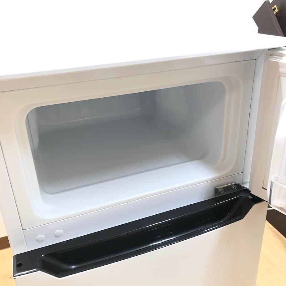 ハイセンス 93L 2ドア冷蔵庫(直冷式)ホワイト(右開き) ハイセンス 93L