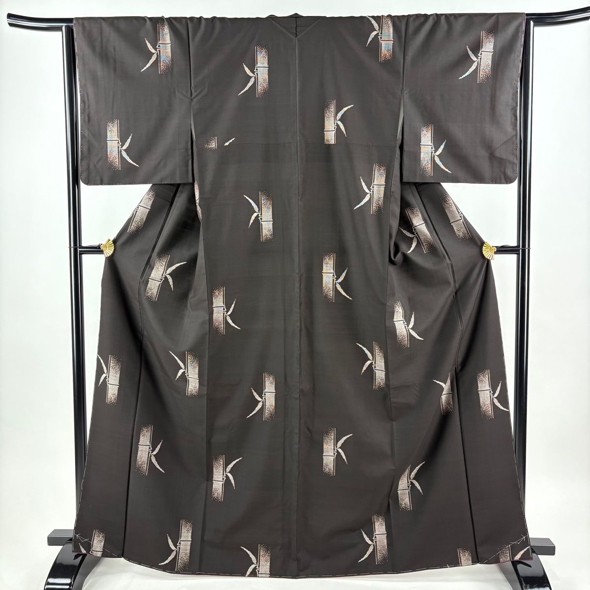 大島紬 身丈167cm 裄丈64.5cm M 袷 純泥染 証紙 竹 焦茶色 正絹 名品