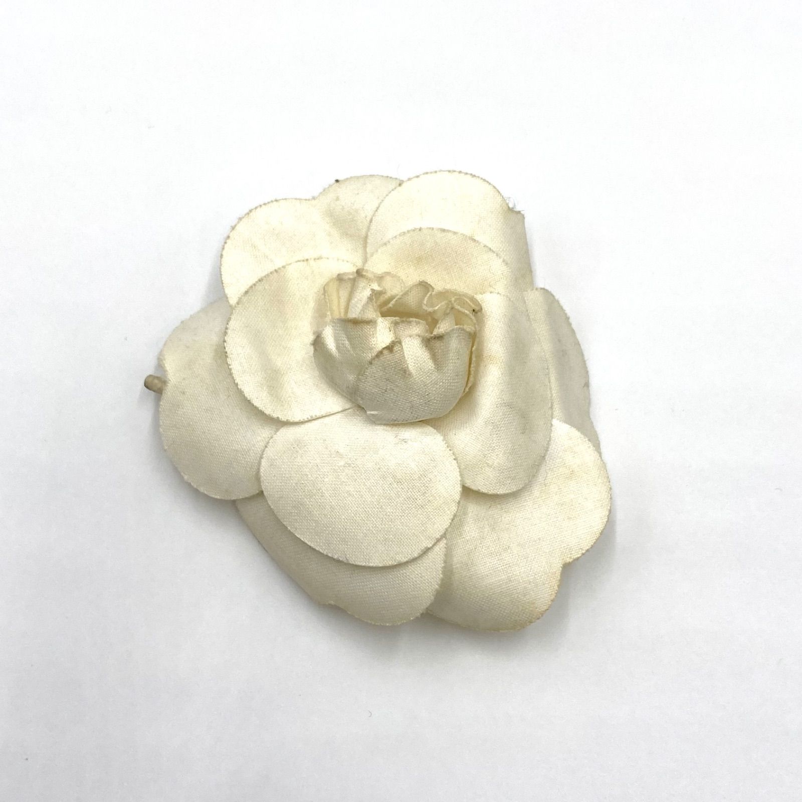 CHANEL シャネル カメリア ブローチ コサージュ バッチ ホワイト 白
