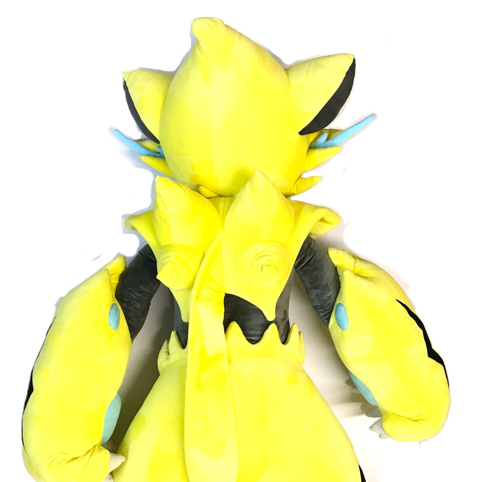 ◇株式会社ポケモン ぬいぐるみ 等身大ゼラオラ ぬいぐるみ