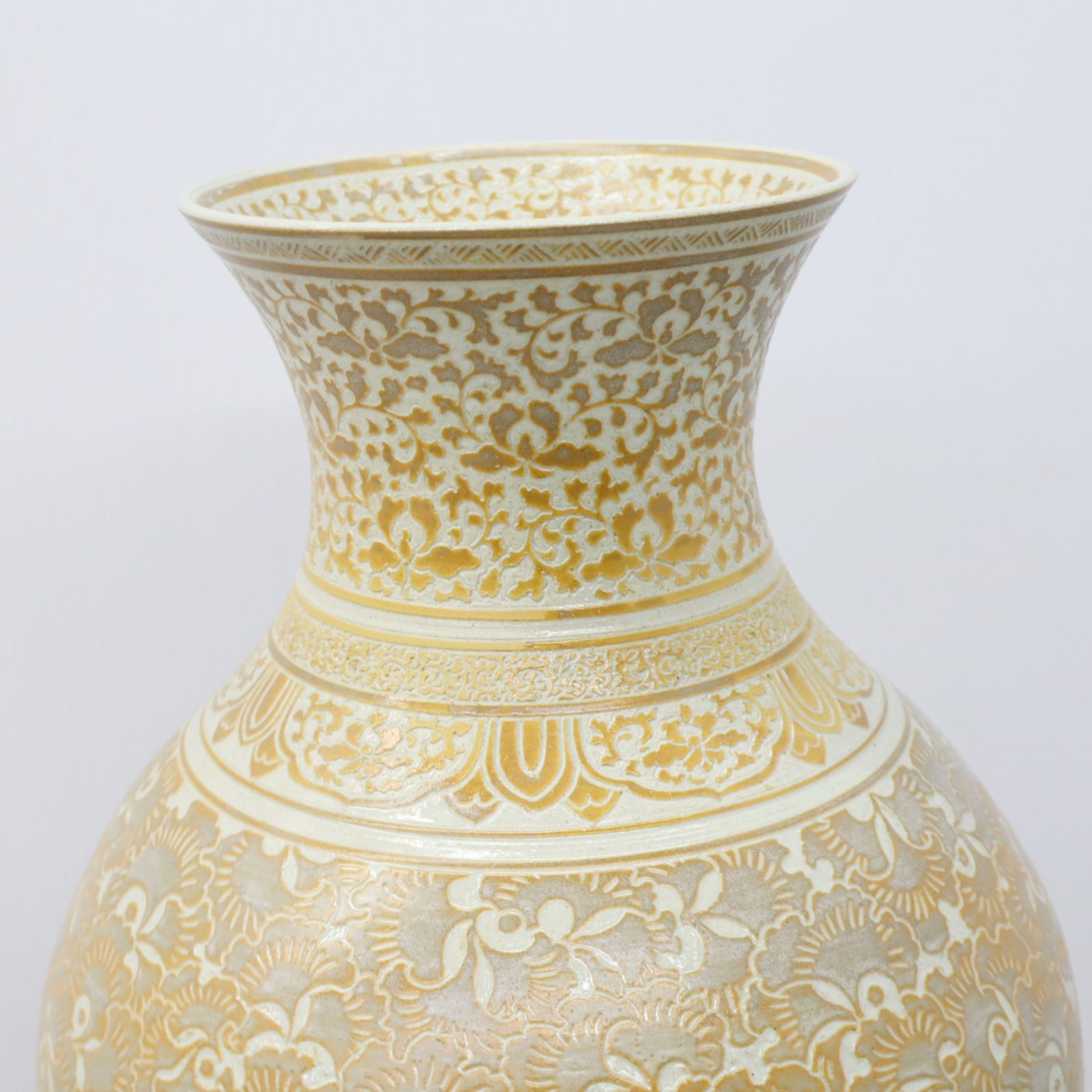 ▽希少 ｜華壺 つぼ 花器 大型 大壺｜東炎窯 金東和 陽陰刻｜飾壺 陶器